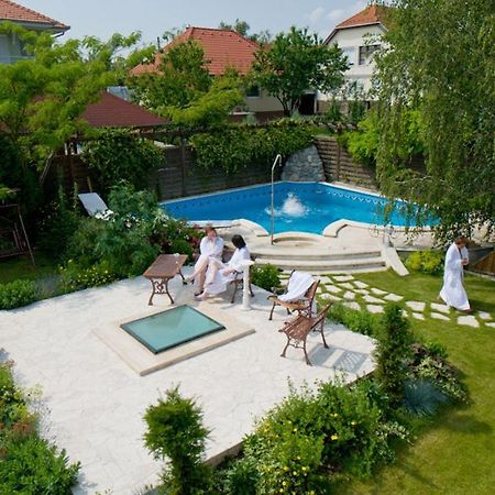 Amira Boutique Hotel Hévíz Wellness&Spa Exterior foto